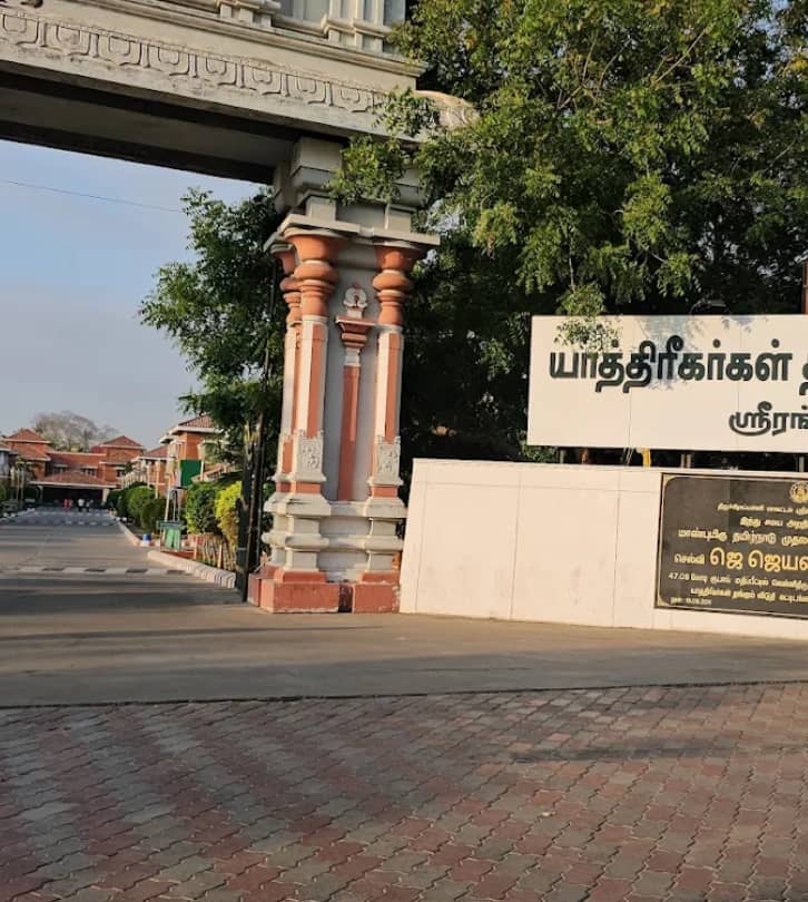 Yatri Nivas Guest House